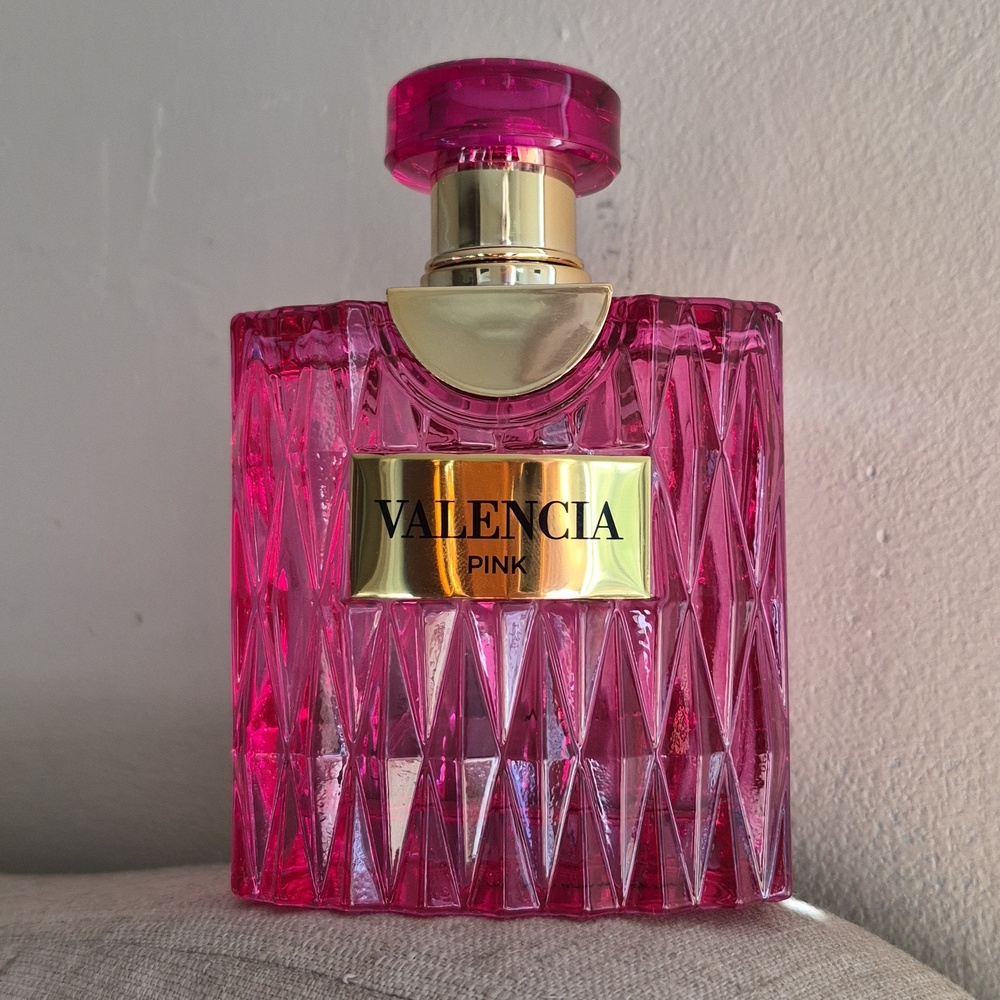 Valencia Pink Eau de Parfum spray fragrance 3.4 Fl Oz
